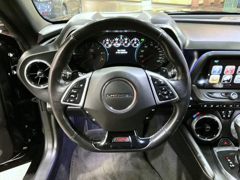 Used 2018 Chevrolet Camaro SS image 11