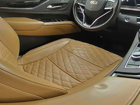 Used 2021 Cadillac Escalade Premium Luxury w/ Driver Assist Tech Package image 20