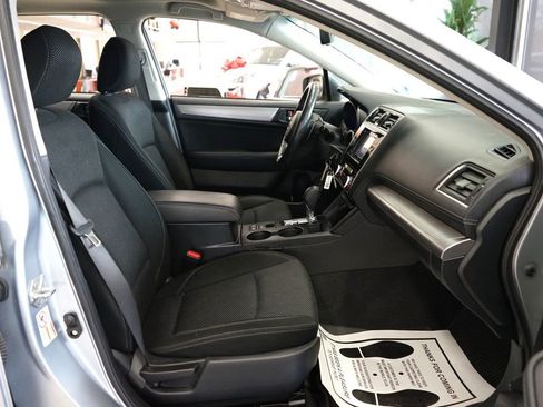 Used 2018 Subaru Outback 2.5i Premium image 36