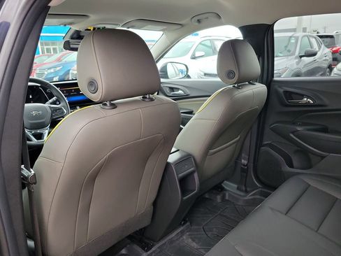 Certified 2024 Chevrolet Trax ACTIV w/ Driver Confidence Package image 12