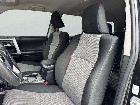 Used 2024 Toyota 4Runner SR5 AWD/4WD image 21