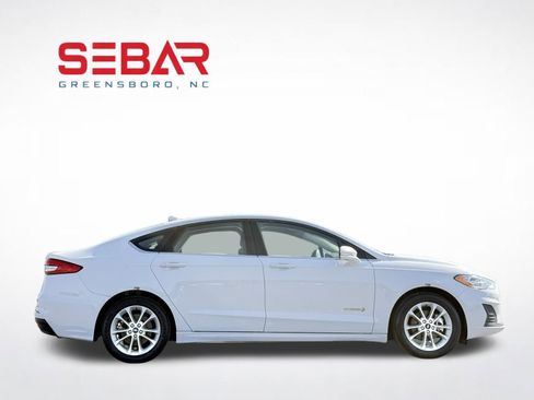 Used 2019 Ford Fusion SE image 5