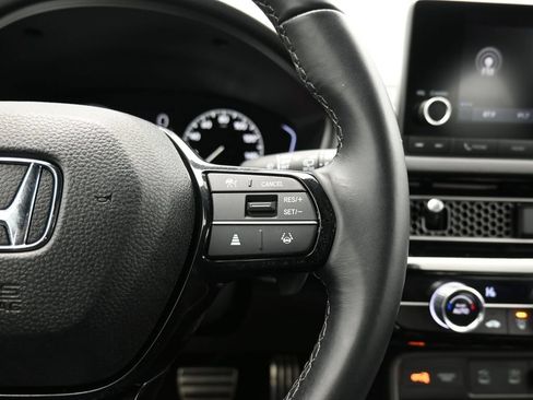Used 2025 Honda Civic Sport image 32