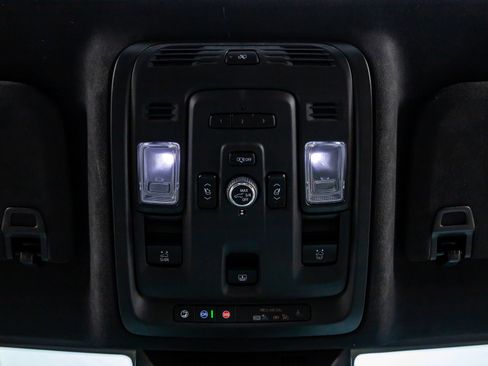 Used 2023 Cadillac Escalade ESV V AWD/4WD image 29