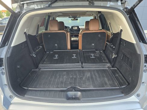 Used 2023 Nissan Pathfinder Platinum AWD/4WD image 25