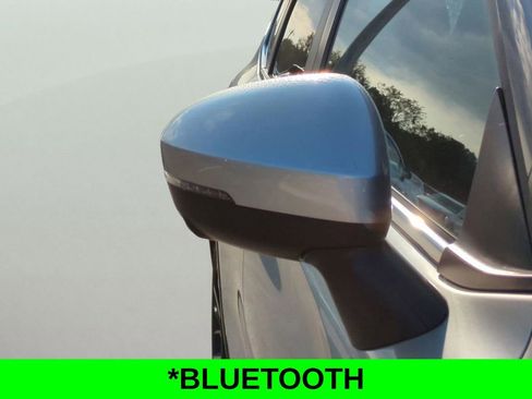 Used 2024 Mitsubishi Outlander SE image 12