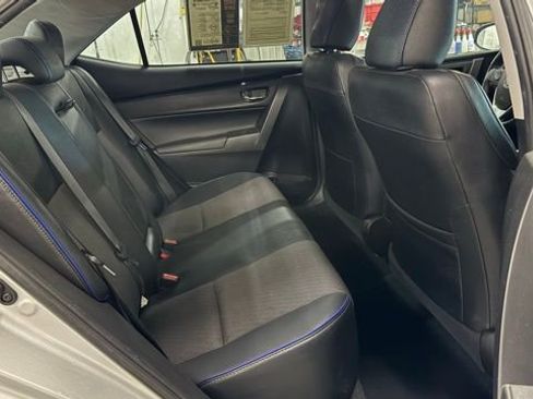 Used 2018 Toyota Corolla SE w/ Carpet Mat Package (TMS) FWD image 25