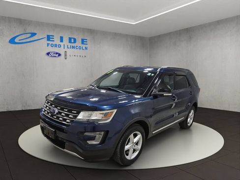 Certified 2017 Ford Explorer XLT w/ Equipment Group 202A AWD/4WD image 5