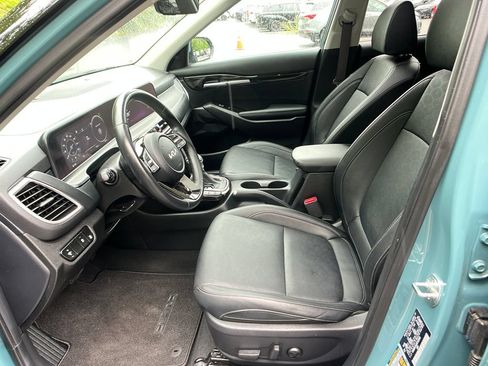Used 2024 Kia Seltos EX AWD/4WD image 8