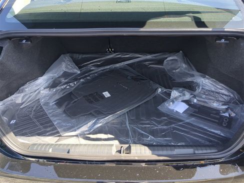 Certified 2025 Subaru Legacy Premium w/ Popular Package #1A image 9