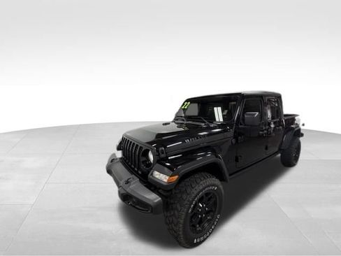 Used 2022 Jeep Gladiator Sport AWD/4WD image 2
