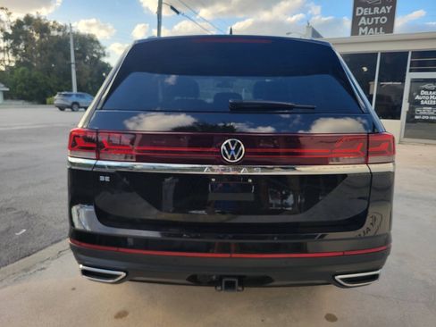 Used 2026 Volkswagen Atlas SE FWD image 6