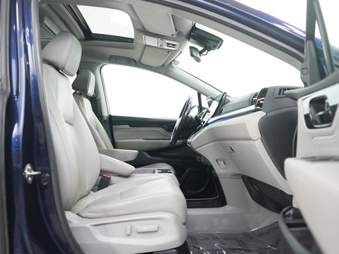 Used 2019 Honda Odyssey Touring image 11