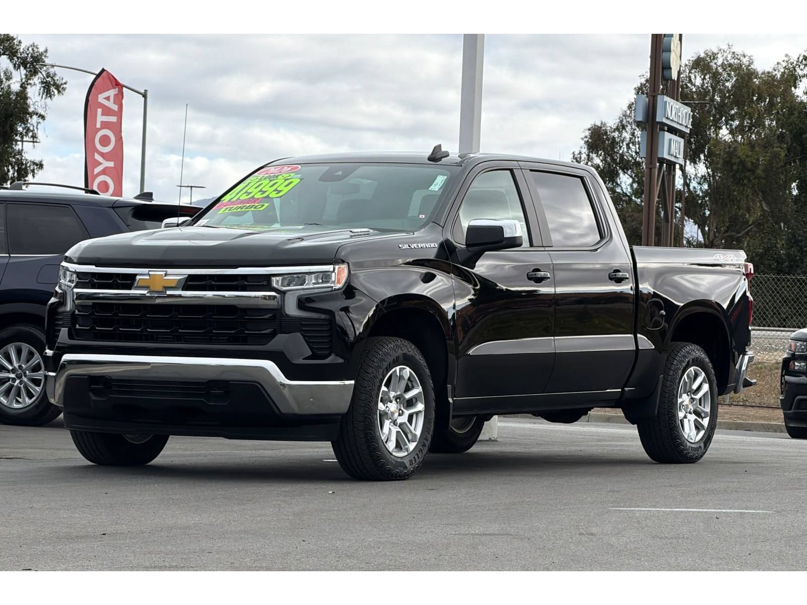 Used 2026 Chevrolet Silverado 1500 LT AWD/4WD image 8