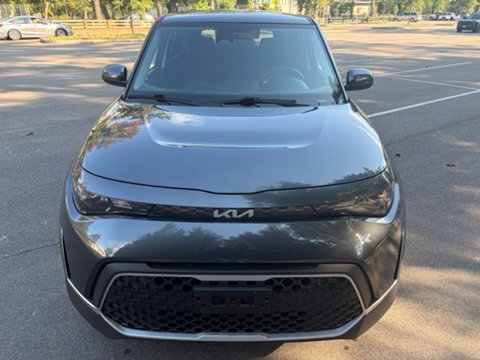 Used 2024 Kia Soul LX FWD image 2