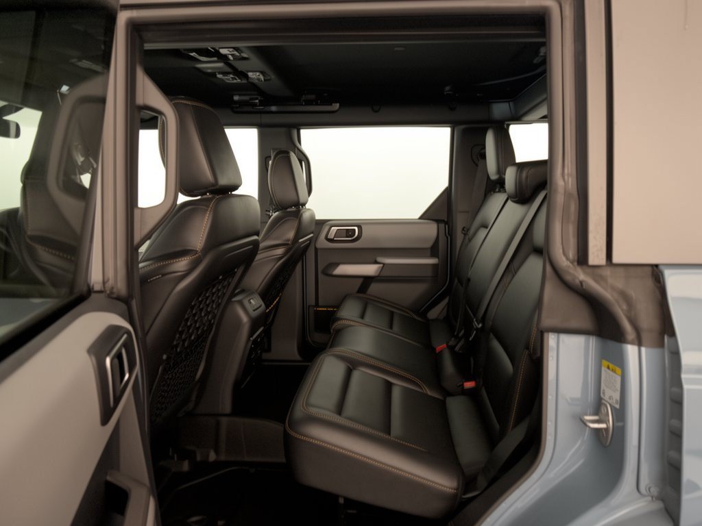 Used 2023 Ford Bronco Badlands w/ Sasquatch Package AWD/4WD image 25