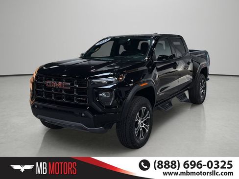 Used 2024 GMC Canyon AT4 w/ AT4 Premium Package AWD/4WD image 1