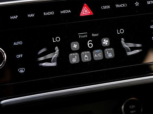 Used 2025 Genesis GV80 2.5T Standard image 21