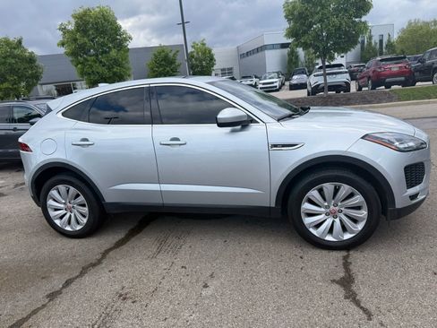 Used 2018 Jaguar E-PACE SE AWD/4WD image 4