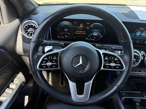 Used 2021 Mercedes-Benz GLB 250 image 12