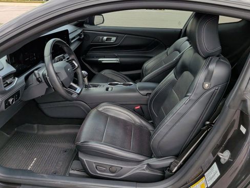 Used 2024 Ford Mustang GT Premium image 12