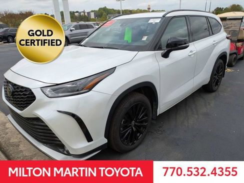Used 2025 Toyota Highlander XSE image 3