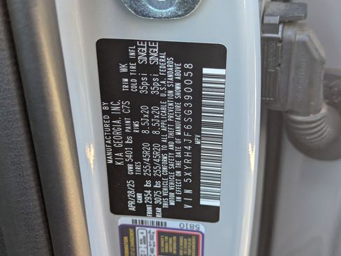 Certified 2025 Kia Sorento EX image 35