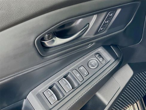 Used 2025 Honda Accord Sport image 21