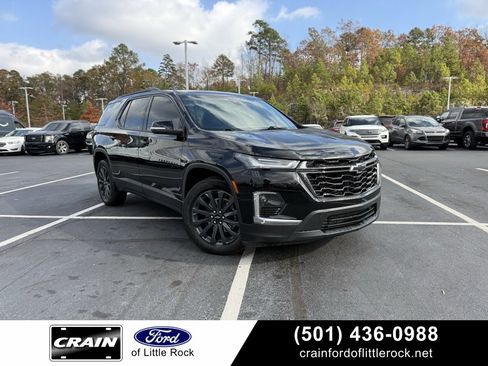 Used 2022 Chevrolet Traverse RS image 1