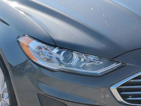 Used 2020 Ford Fusion SE image 39