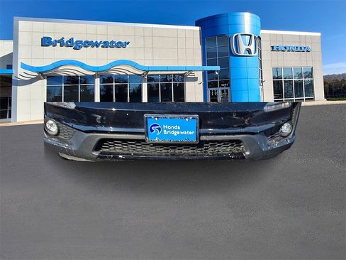 Used 2022 Honda Pilot Sport image 2