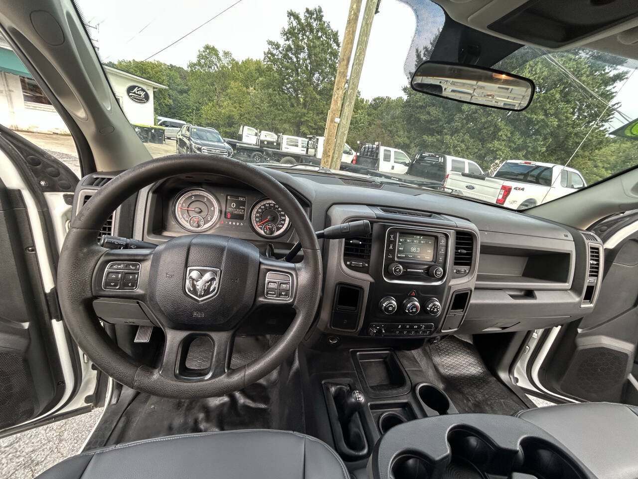 Used 2018 RAM 3500 Tradesman w/ Chrome Appearance Group AWD/4WD image 17