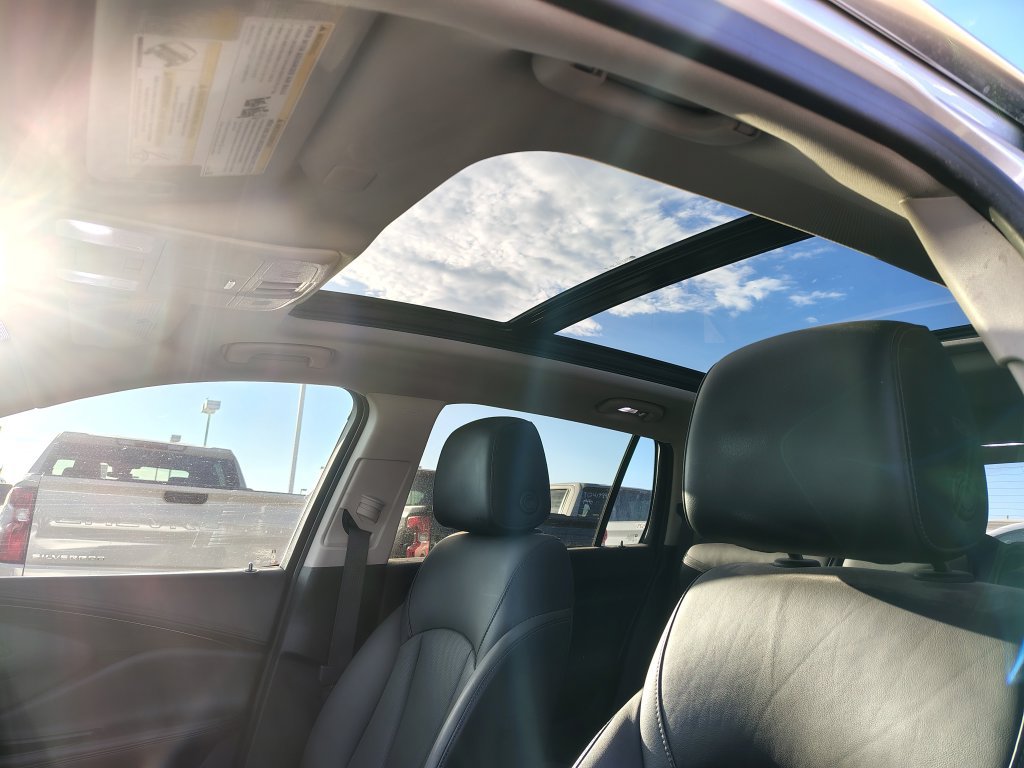 Used 2019 Buick Envision Premium AWD/4WD image 27