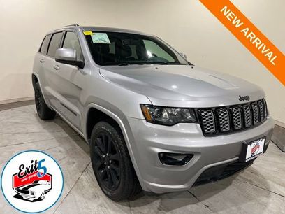 Used 2020 Jeep Grand Cherokee Altitude