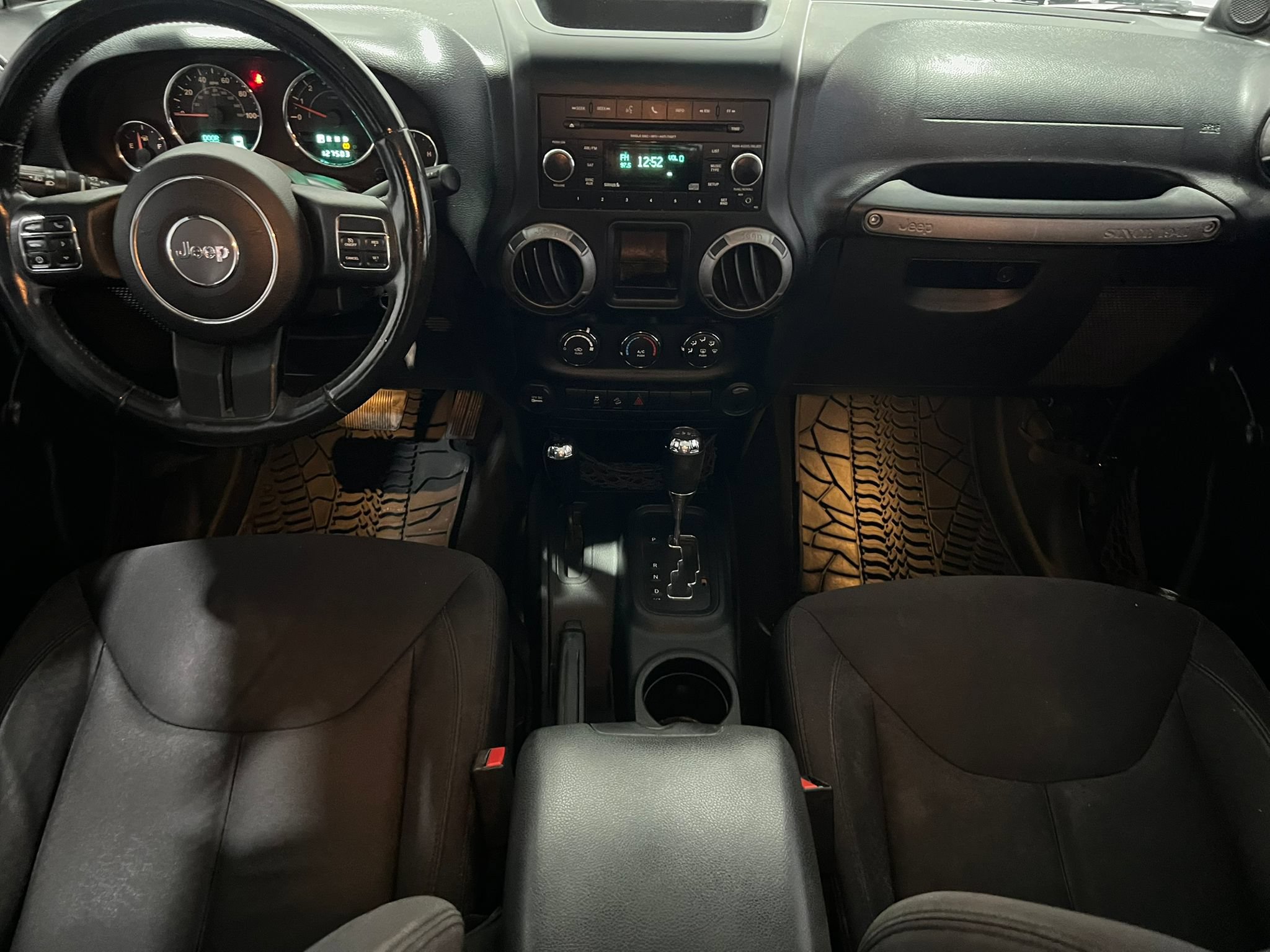 Used 2013 Jeep Wrangler Unlimited Sport w/ Connectivity Group AWD/4WD image 15