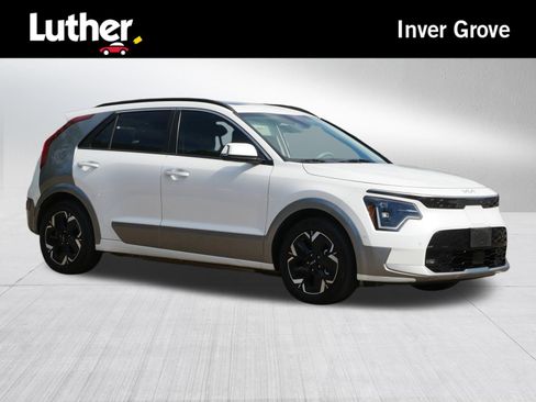 Used 2023 Kia Niro Wave FWD image 1