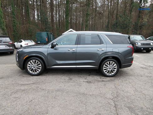 Used 2020 Hyundai Palisade Limited image 4