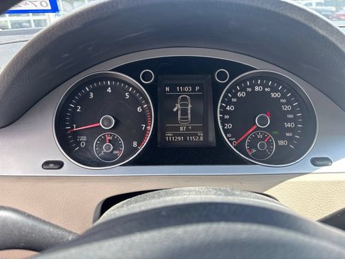 Used 2011 Volkswagen CC Sport FWD image 7