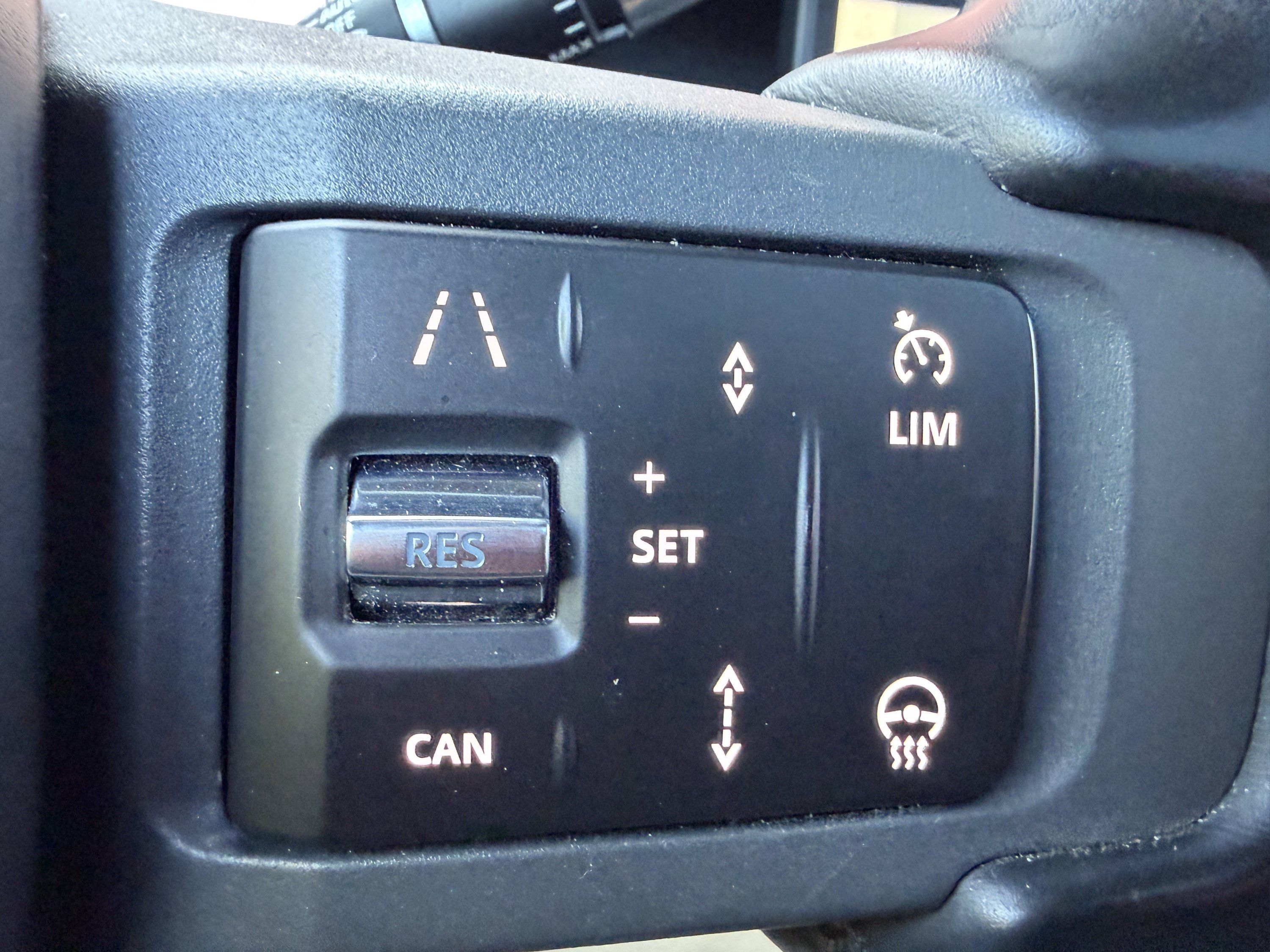 Used 2021 Land Rover Defender 110 X AWD/4WD image 37