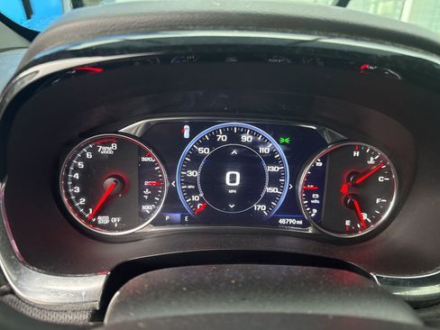 Used 2023 Chevrolet Traverse Premier w/ Redline Edition FWD image 13