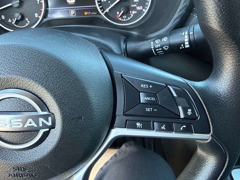 Used 2024 Nissan Sentra SV FWD image 25