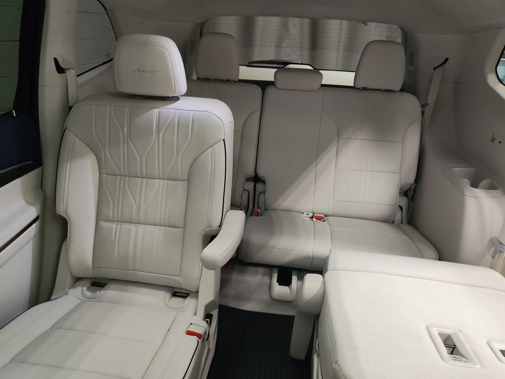 New 2026 Buick Enclave Avenir w/ Super Cruise Package AWD/4WD image 29