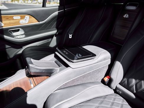 Used 2025 Mercedes-Benz Maybach GLS 600 Maybach GLS 600 image 53