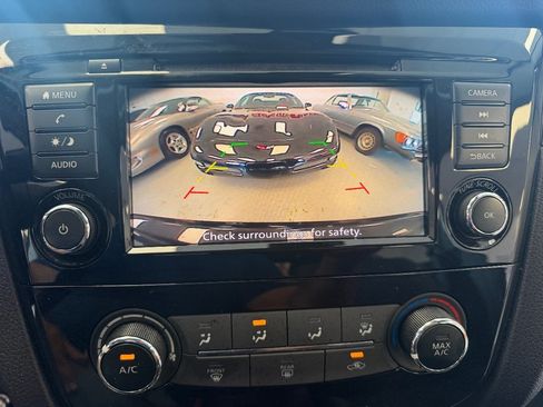 Used 2022 Nissan Rogue Sport S FWD image 19