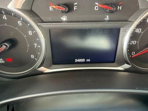 Used 2024 GMC Terrain SLE w/ Driver Convenience Package FWD image 10