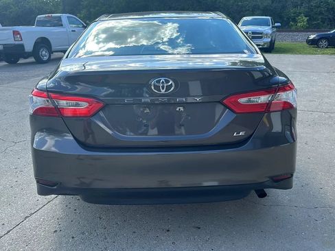 Used 2018 Toyota Camry LE FWD image 4