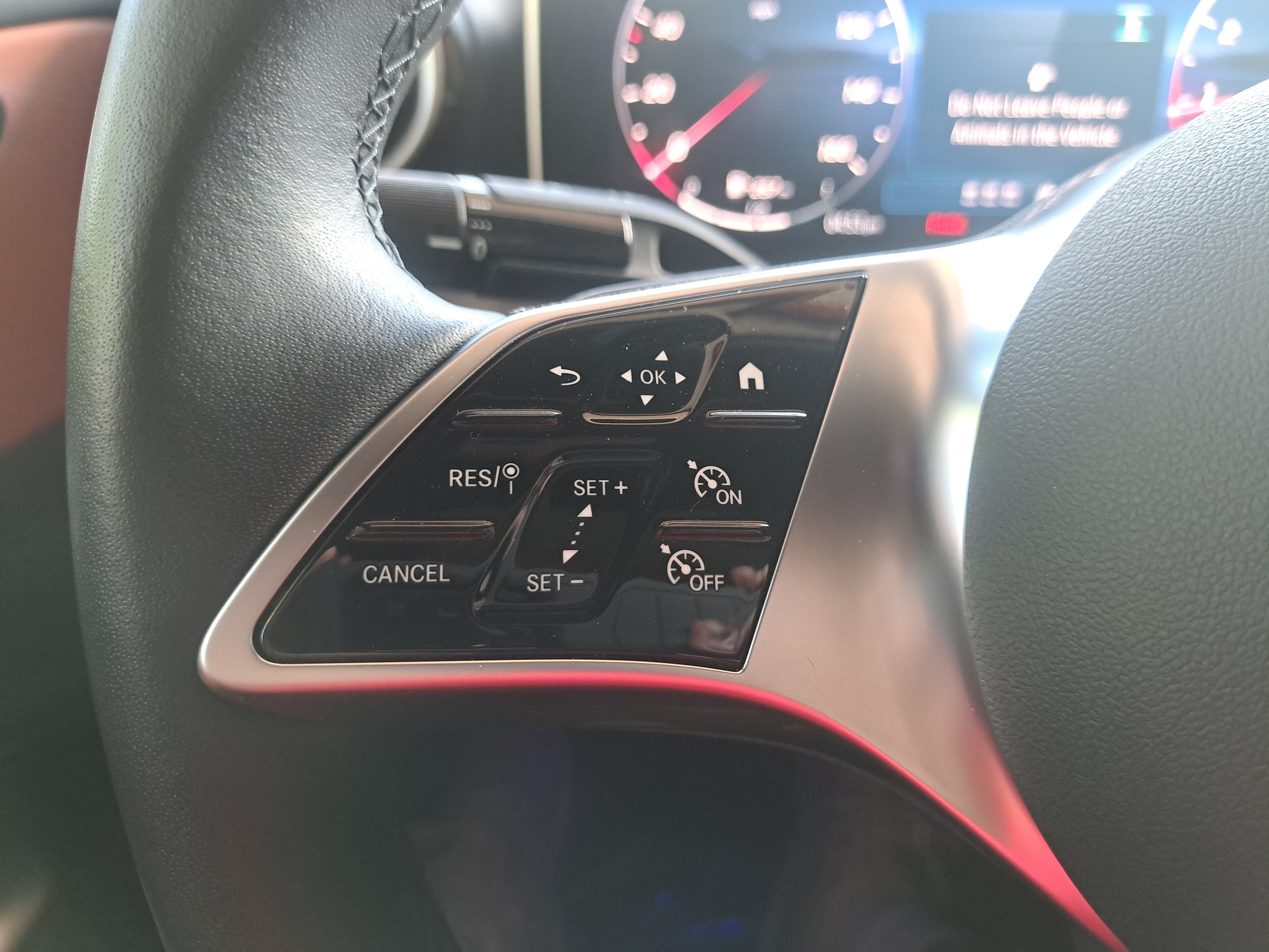 Used 2026 Mercedes-Benz C 300 Sedan image 18