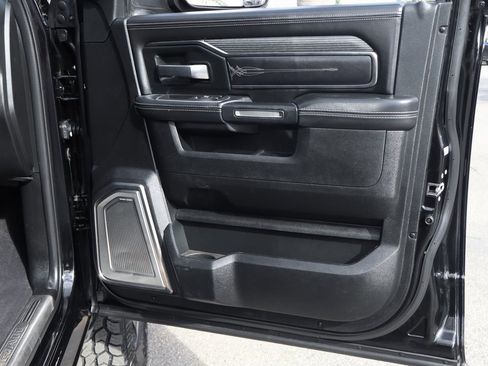 Used 2020 RAM 2500 Limited image 43