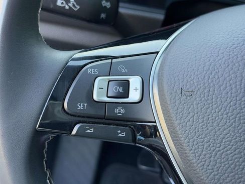 Certified 2021 Volkswagen Jetta SE FWD image 23