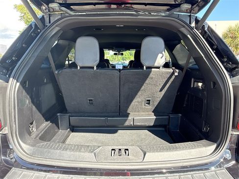 Used 2020 Ford Explorer ST image 29